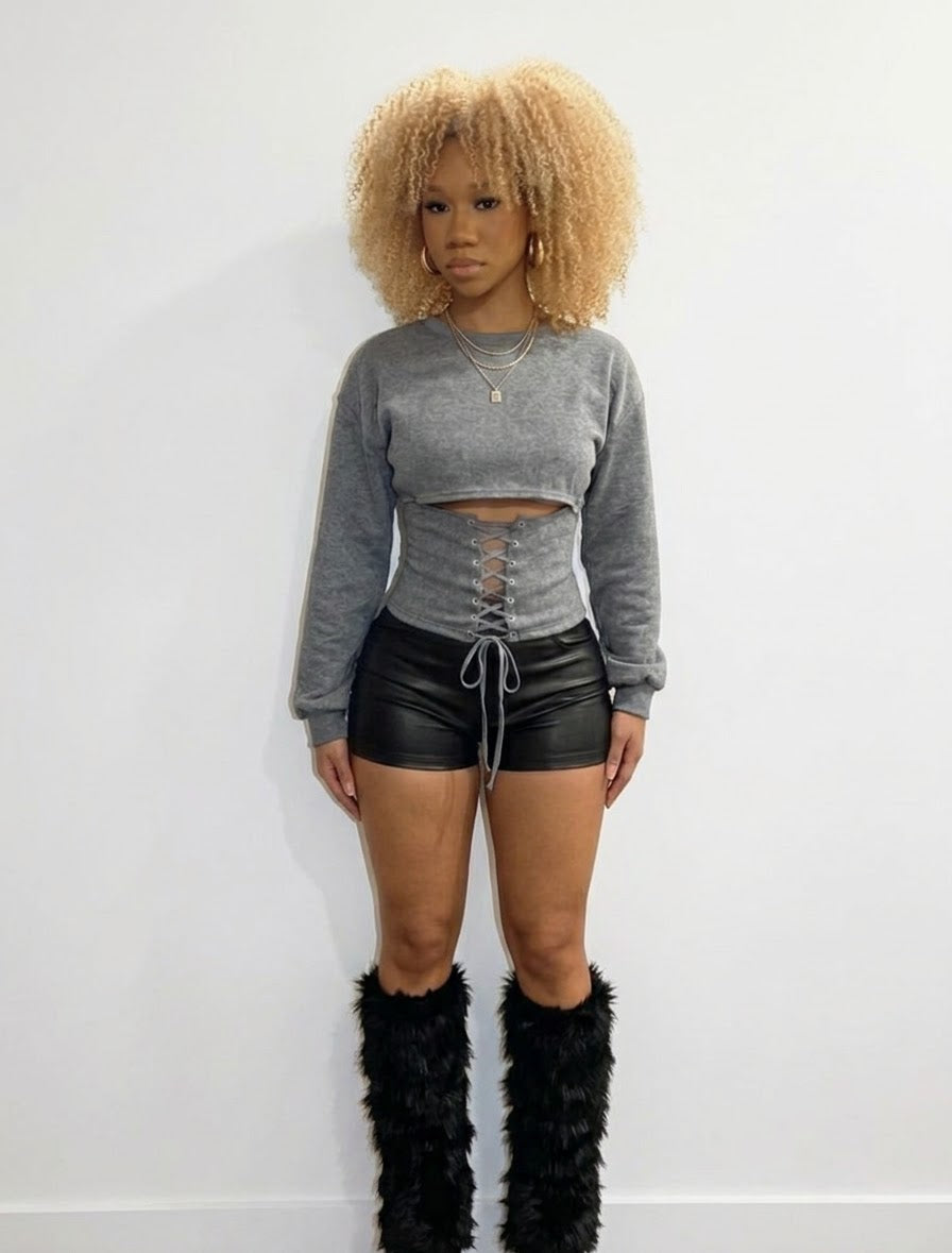 Slaydiva Women's Cream 2-In-1
Cropped Sweatshirt With Asymmetric Button Waist Panel - Casual Streetwear
