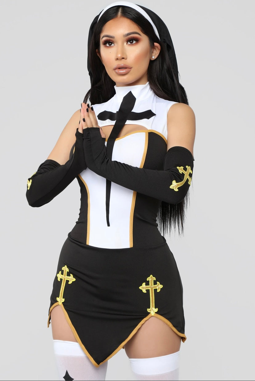 Nun 4 Piece Costume Set